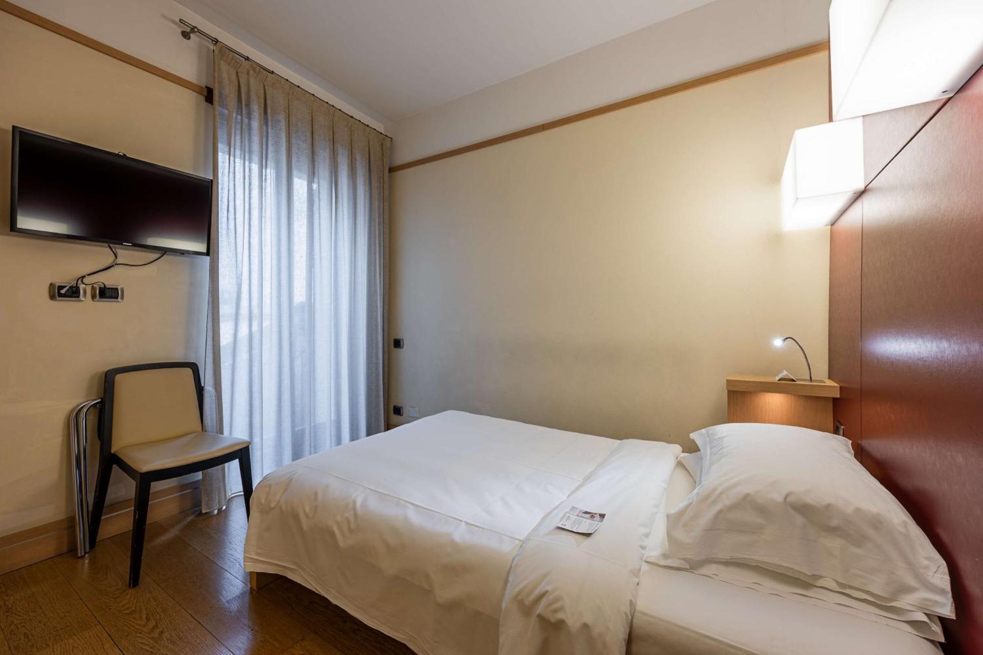 Western Armando 3* Vérone